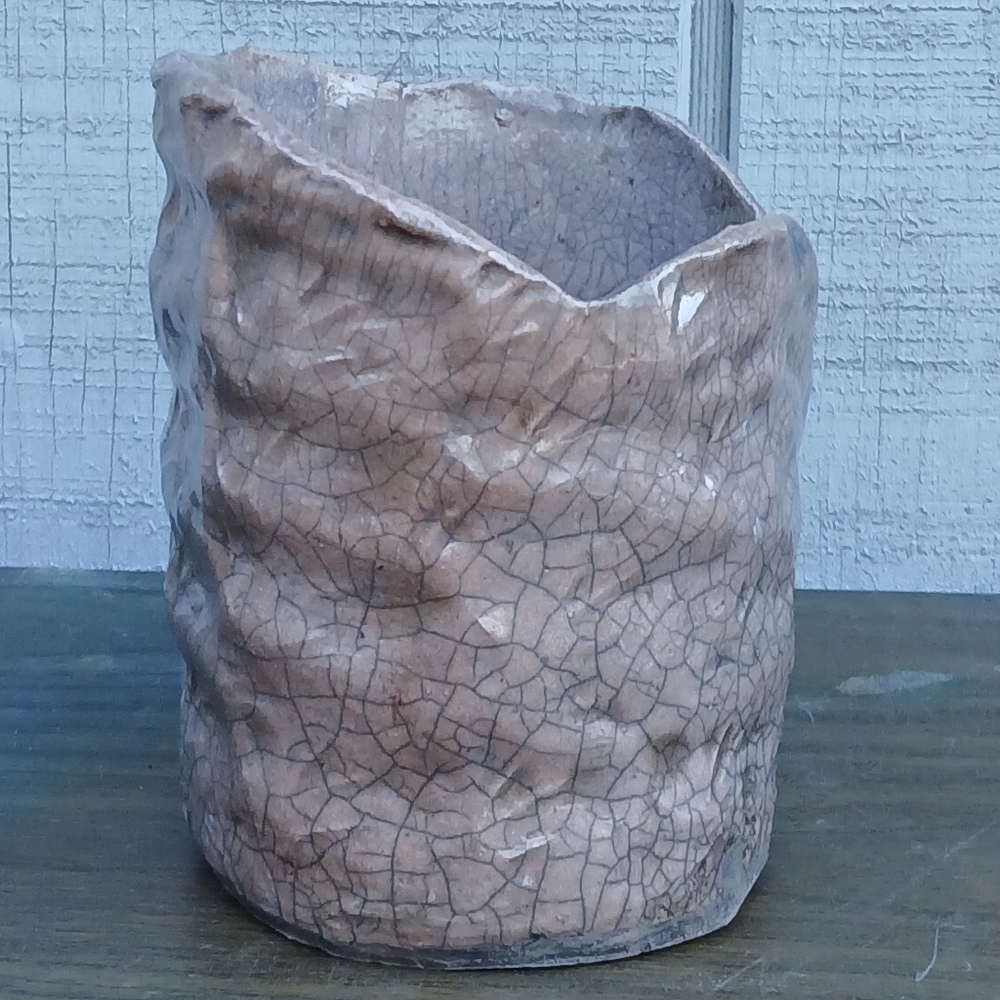 Textured Ceramic Planter - Picture 4 of 11
